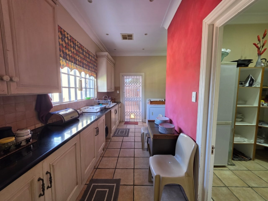 8 Bedroom Property for Sale in Riebeeckstad Free State
